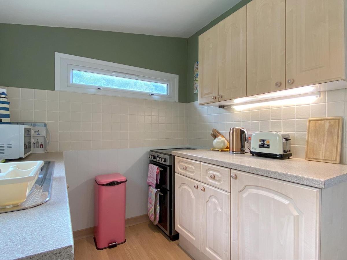 Pass The Keys Gower Beach Staycation Caswell Bay - Sleeps 4 스완지 외부 사진