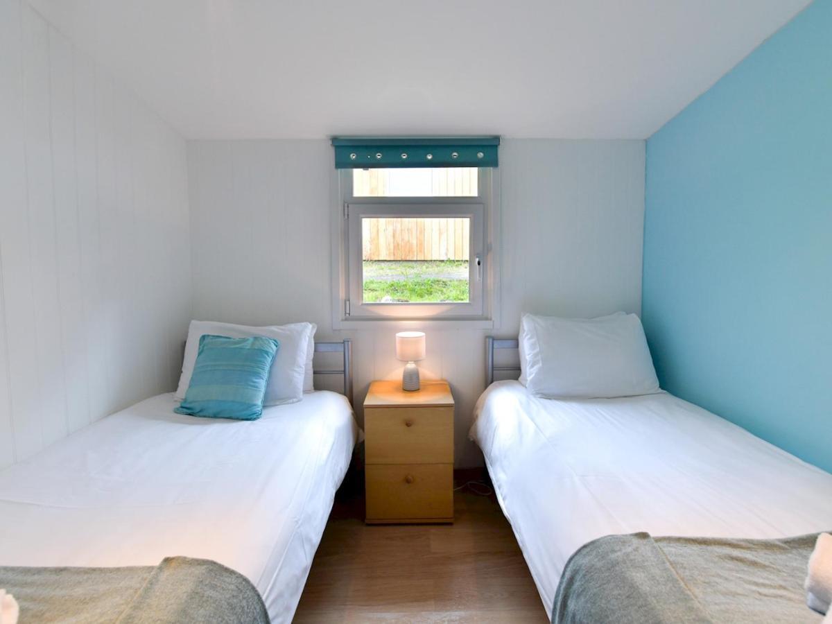 Pass The Keys Gower Beach Staycation Caswell Bay - Sleeps 4 스완지 외부 사진