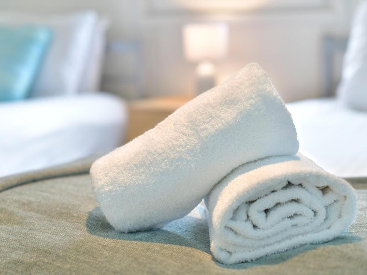 Pass The Keys Gower Beach Staycation Caswell Bay - Sleeps 4 스완지 외부 사진