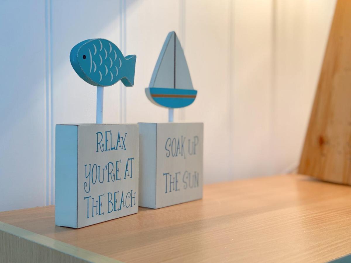 Pass The Keys Gower Beach Staycation Caswell Bay - Sleeps 4 스완지 외부 사진