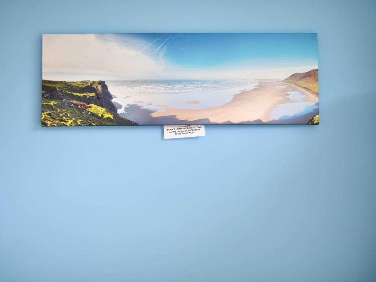 Pass The Keys Gower Beach Staycation Caswell Bay - Sleeps 4 스완지 외부 사진
